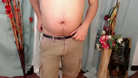 Snapshot of xxhotloyd_cummerx chatting on 02-10-25, 06:35 Loyd online show from 02-10-25, 06:35