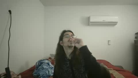 Snapshot of xxjasoneecxx chatting on 01-04-25, 12:05 XxJasoneecxX online show from 01-04-25, 12:05