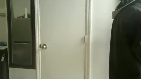 Snapshot of xxjasoneecxx chatting on 01-22-25, 08:59 XxJasoneecxX online show from 01-22-25, 08:59