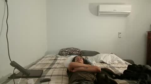 Snapshot of xxjasoneecxx chatting on 01-23-25, 06:03 XxJasoneecxX online show from 01-23-25, 06:03