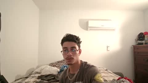 Snapshot of xxjasoneecxx chatting on 02-03-25, 01:52 XxJasoneecxX online show from 02-03-25, 01:52