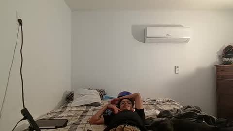 Snapshot of xxjasoneecxx chatting on 02-06-25, 02:44 XxJasoneecxX online show from 02-06-25, 02:44