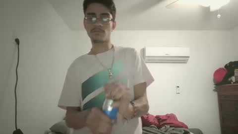 Snapshot of xxjasoneecxx chatting on 02-23-25, 02:40 XxJasoneecxX online show from 02-23-25, 02:40