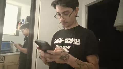 Snapshot of xxjasoneecxx chatting on 03-10-25, 01:56 XxJasoneecxX online show from 03-10-25, 01:56