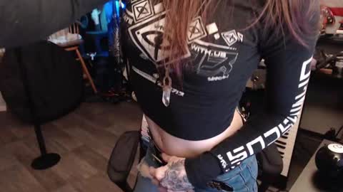 Lilith online show from 10-01-25, 04:07