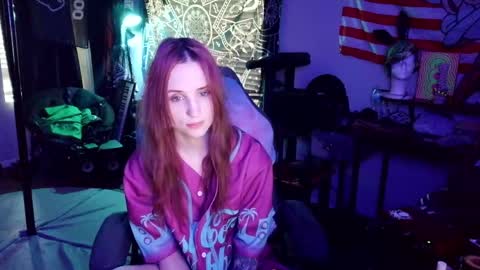 Snapshot of xxlilithmoonxx chatting on 05-17-26, 12:30 Lilith online show from 05-17-26, 12:30