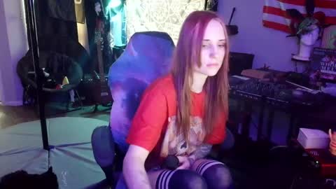 Snapshot of xxlilithmoonxx chatting on 06-04-26, 11:22 Lilith online show from 06-04-26, 11:22