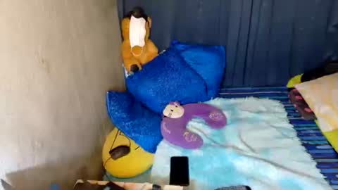 Snapshot of xxloveheart chatting on 09-20-25, 10:44 xxloveheart online show from 09-20-25, 10:44