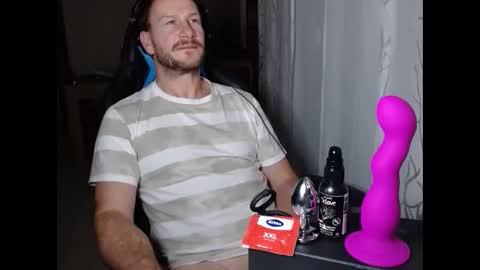 Snapshot of xxmettexx chatting on 12-21-25, 12:51 xxmettexx online show from 12-21-25, 12:51