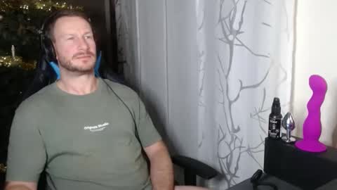 Snapshot of xxmettexx chatting on 01-06-26, 08:45 xxmettexx online show from 01-06-26, 08:45