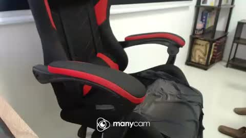  Kaycee  online show from 12-14-25, 01:44