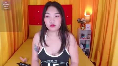 Snapshot of xxnewsweetasianxx chatting on 12-22-25, 12:29 xxnewsweetasianxx online show from 12-22-25, 12:29