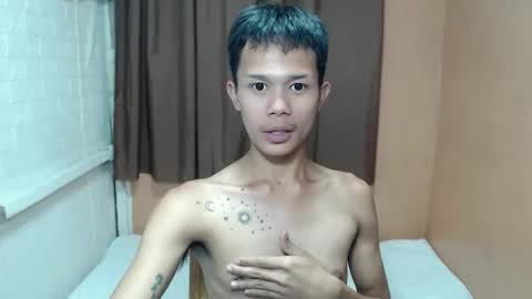 Snapshot of xxronnie chatting on 04-06-26, 05:36 xxronnie online show from 04-06-26, 05:36