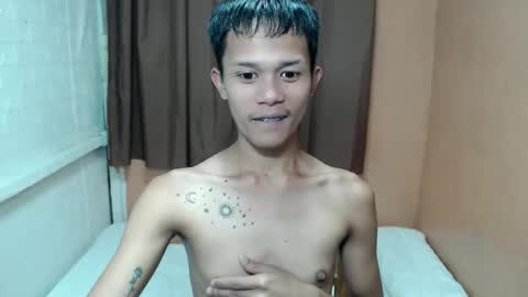 Snapshot of xxronnie chatting on 04-12-26, 05:45 xxronnie online show from 04-12-26, 05:45