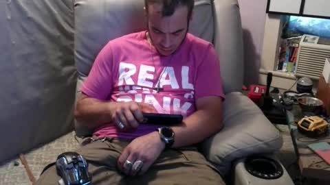 Snapshot of xxscubastevexxx chatting on 10-08-25, 02:47 xxScubaStevexx online show from 10-08-25, 02:47