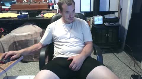 Snapshot of xxscubastevexxx chatting on 10-23-25, 07:29 xxScubaStevexx online show from 10-23-25, 07:29