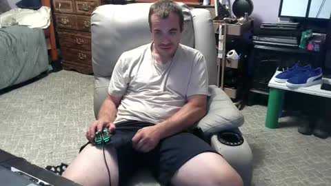 Snapshot of xxscubastevexxx chatting on 10-24-25, 05:04 xxScubaStevexx online show from 10-24-25, 05:04