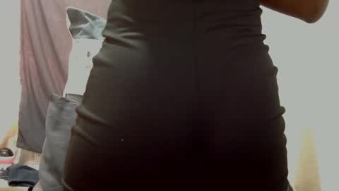 xxsexytalia28 online show from 03-03-25, 11:55