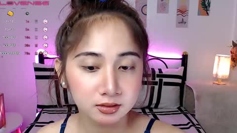 Pau Madrigal online show from 12-30-24, 04:19