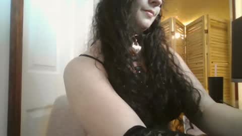Snapshot of xxsmittenxkittenxx chatting on 05-12-26, 01:14 xxsmittenxkittenxx online show from 05-12-26, 01:14