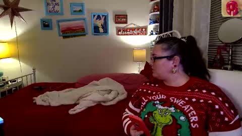 Strawberry Jane online show from 12-04-25, 05:17