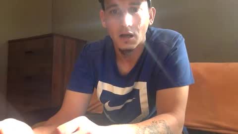 Snapshot of xxvizzyxx chatting on 10-05-25, 02:15 Vizzy online show from 10-05-25, 02:15