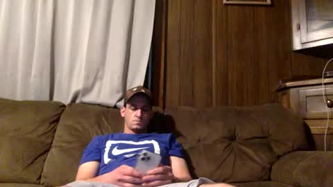 Snapshot of xxvizzyxx chatting on 10-26-25, 02:39 Vizzy online show from 10-26-25, 02:39