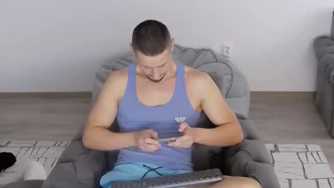 Snapshot of xxx_alejandro chatting on 11-11-25, 10:37 xxx_alejandro online show from 11-11-25, 10:37