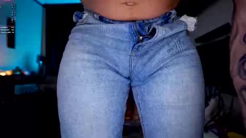 Snapshot of xxx_jane_xxx chatting on 03-02-25, 10:59     online show from 03-02-25, 10:59