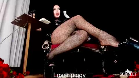 Snapshot of xxx_madamme chatting on 09-29-25, 01:44 Mistress Scarlet Igmiss scarlet978 online show from 09-29-25, 01:44