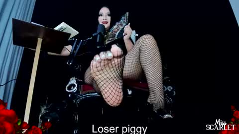 Snapshot of xxx_madamme chatting on 10-29-25, 04:04 Mistress Scarlet Igmiss scarlet978 online show from 10-29-25, 04:04