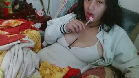 Snapshot of xxx_morena chatting on 02-24-25, 03:02   LILI  online show from 02-24-25, 03:02