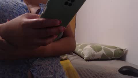 Snapshot of xxxbustybabe27x chatting on 02-12-25, 10:15 Ayanda online show from 02-12-25, 10:15