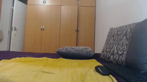 Snapshot of xxxbustybabe27x chatting on 10-25-25, 12:56 Ayanda online show from 10-25-25, 12:56