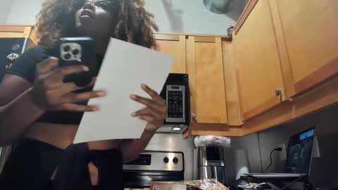 Snapshot of xxxdanidoomsdayxxx chatting on 02-06-25, 11:37 Danielle online show from 02-06-25, 11:37