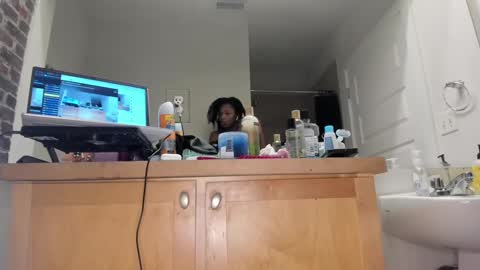 Snapshot of xxxdanidoomsdayxxx chatting on 02-11-25, 02:14 Danielle online show from 02-11-25, 02:14