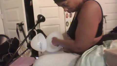 Snapshot of xxxdanidoomsdayxxx chatting on 03-08-25, 11:39 Danielle online show from 03-08-25, 11:39