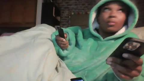 Snapshot of xxxdanidoomsdayxxx chatting on 03-12-25, 05:02 Danielle online show from 03-12-25, 05:02