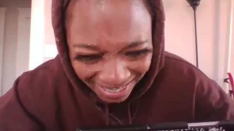 Danielle online show from 11-14-25, 03:55