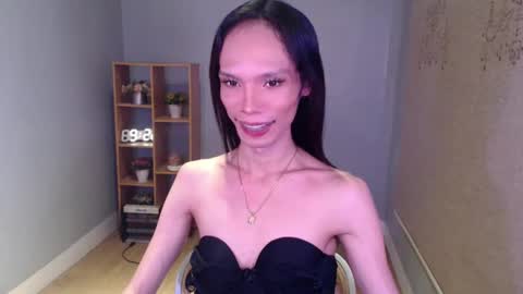 Snapshot of xxxfuckgirlyumsxxx chatting on 02-25-25, 03:09 Your Princess Yums online show from 02-25-25, 03:09