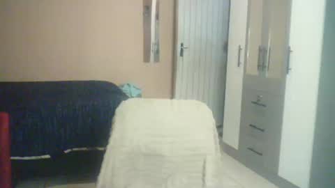 Snapshot of xxxgiantboobs chatting on 01-03-25, 11:23 xxxgiantboobs online show from 01-03-25, 11:23