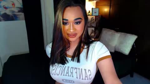 OLIVIA online show from 12-13-24, 06:38