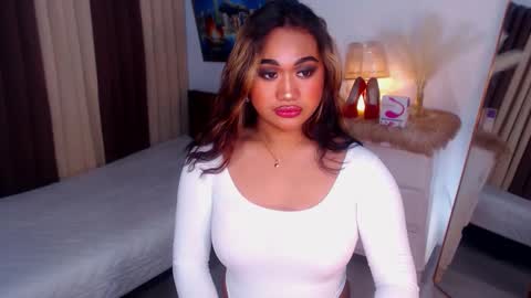 OLIVIA online show from 12-28-24, 02:21