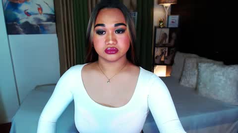 OLIVIA online show from 01-10-25, 12:15