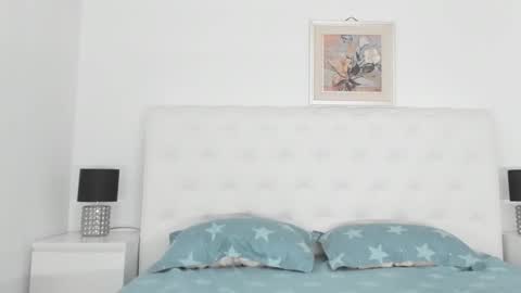 Elvira online show from 02-21-25, 11:44