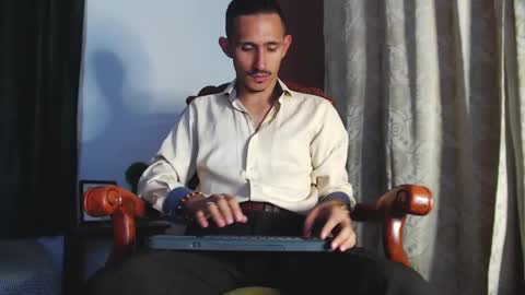 Snapshot of xxxhome_alonexxx chatting on 01-06-25, 07:56 Kev online show from 01-06-25, 07:56