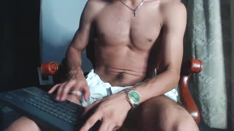 Snapshot of xxxhome_alonexxx chatting on 01-09-25, 02:11 Kev online show from 01-09-25, 02:11