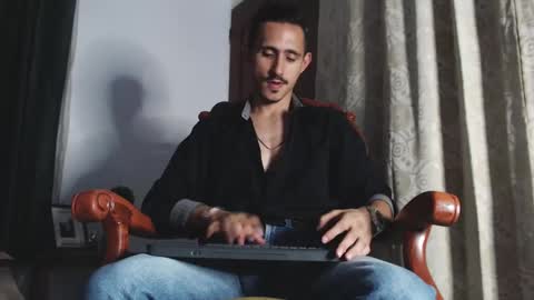 Snapshot of xxxhome_alonexxx chatting on 01-19-25, 10:49 Kev online show from 01-19-25, 10:49