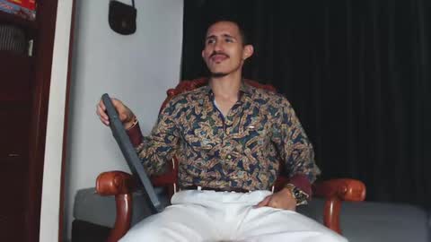 Snapshot of xxxhome_alonexxx chatting on 02-09-25, 07:52 Kev online show from 02-09-25, 07:52