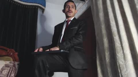 Snapshot of xxxhome_alonexxx chatting on 02-21-25, 08:05 Kev online show from 02-21-25, 08:05